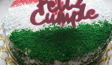 piros-fehér-zöld torta