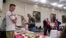 Helyben készült ételek az esten