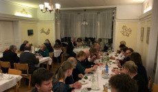 Közös vacsora a Magyar Házban 