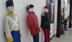katonai egyenruhák a vittoriai múzeumban