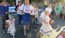 Twilight Parade a kaliforniai Walnut Creek-ben