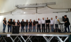 Az Erdingi Magyar Dalkör népdalcsokorral lépett fel a Hagyományőrző Napon