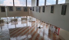 A Teleház tagjainak festményeiből nyílt kiállítás