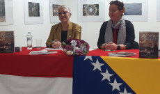 Fülöp Dóra Üzenet Szarajevóból című könyv bemutatóján a szerző és Muratović Irma elnök asszony