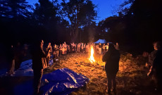 A nap fénypontja az esti tábortűz
