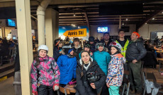 Két sielés közben egy csoportkép