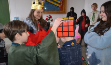 Rubik-kocka jelmezben (fotó: F. R. M.) 