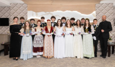 Csoportkép a táncosokkal