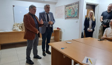 Sutus József, a Teleház elnöke és Klein András nagykövet