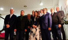 Lépcsős csoportkép