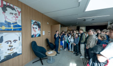 A kiállítás megtekintése