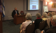 Székásy Miklós előad