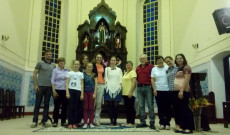 A Szent István templom gyülekezetével