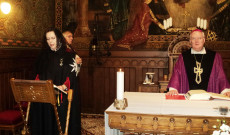 Szentmise a Pázmáneumban Mindszenty József bíboros-hercegprímás születésének közelgő 125. évfordulója alkalmából Szentmise a Pázmáneumban Mindszenty József bíboros-hercegprímás születésének közelgő 125. évfordulója alkalmából