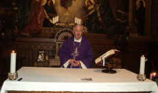 Kiss-Rigó László, a Szeged-Csanádi Egyházmegye megyéspüspöke december 3-án Bécsben a Pázmáneum kápolnájában