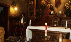 Kertész Erzsébet két verset is hozott magával a felolvasóestre