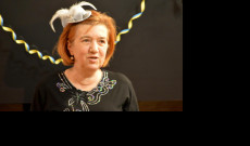 Fetes Kata, a zenés farsangi mulatság szervezője és háziasszonya Fetes Kata, a zenés farsangi mulatság szervezője és háziasszonya