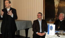 A nyitó- és a zárószavakat Varga János, a Pázmáneum rektora, a rendezvény házigazdája mondta