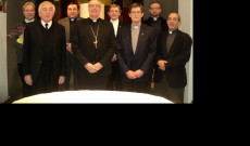 Ägidius Zsifkovics főpásztorral a kismartoni püspökség kápolnájában