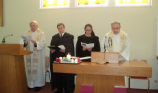 Vencser László, Nagy Károly, Novák Kornélia és Szabó Ernő lelkészek a linzi ökumenikus istentiszteleten