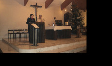 Varga Gabriella és Szabó Ernő atya december 25-én Linzben