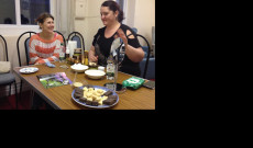 Chester, Közösség, termékek