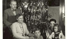 1955. Karácsony, még családi körben