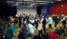 Amikor a közönség is táncraperdül