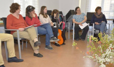 Pillanatképek a költészet napi verses estről