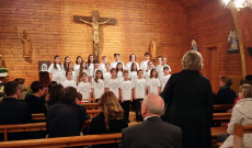 Családias koncert a fogadócsaládoknak a Cointrin-i kápolnában