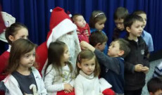 Fotózkodás a Mikulással