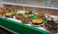 Ínycsiklandozó sütemények várták a vásárra érkező vendégeket