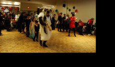 A jelmezesek felvonulása felvonulás