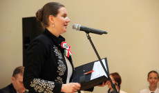 Nagy Ildikó köszönti az egybegyűlteket