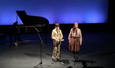 Forradalmi hangulatú verseket szavaltak Forradalmi hangulatú verseket szavaltak