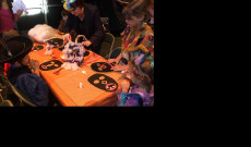 busóálarcot is készithettek a gyerekek