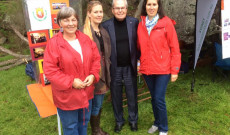 Les Murray a Magyar Iskolában Les Murray a Magyar Iskolában