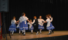 Madocsai táncok a Magyar Kultúr Körtől