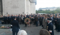 56-os megemlékezés Párizsban