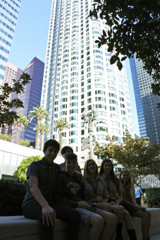US Bank épület előtt