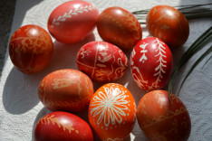 Húsvéti írott tojások
