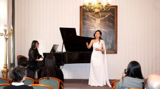 Joanna Lepis (zongora), Xuyan Liu opera énekes