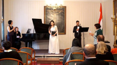 Xuyan Liu szoprán énekes, Arcruvel Velasco (klarinét)