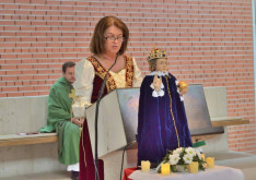 Szarvas Erzsébet, a müncheni Magyar Katolikus Egyházközség lelkipásztori munkatársa és a nemzeti megemlékezés szervezője