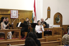Zenei igazgató, Dr. Hsin-Yi Tsai