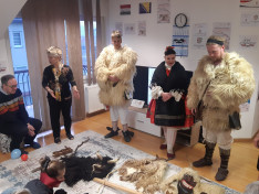 Busó divatbemutató a HUM Magyar Házban
