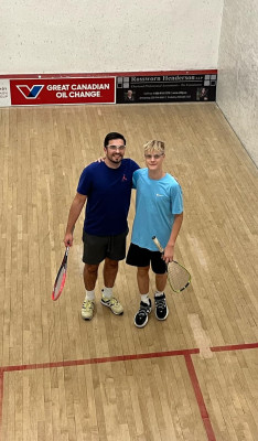 Squash meccs a fiatalokkal