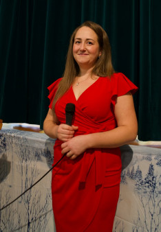Anya is részt vett