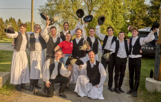 Kossuth Tánccsoport - csoportkép 2