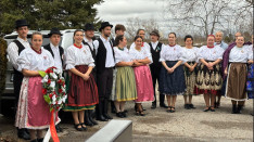 Koszorúzás a Kossuth szobornál 